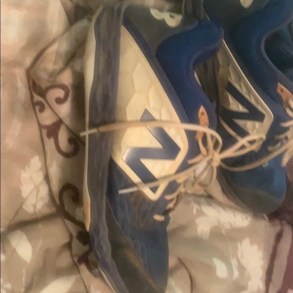 Cleats - Picture 2 of 4